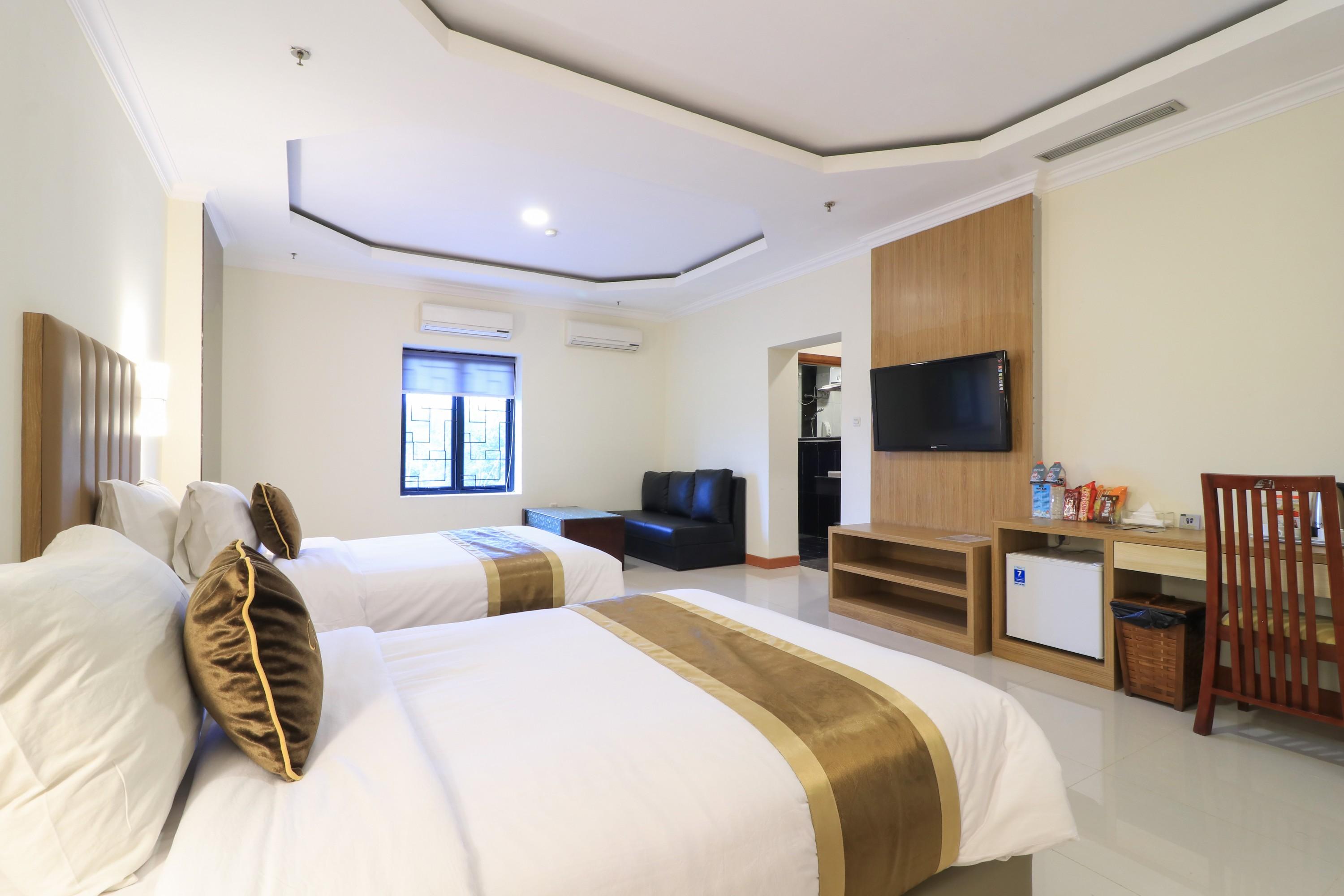 Coins Hotel Jakarta Exterior photo