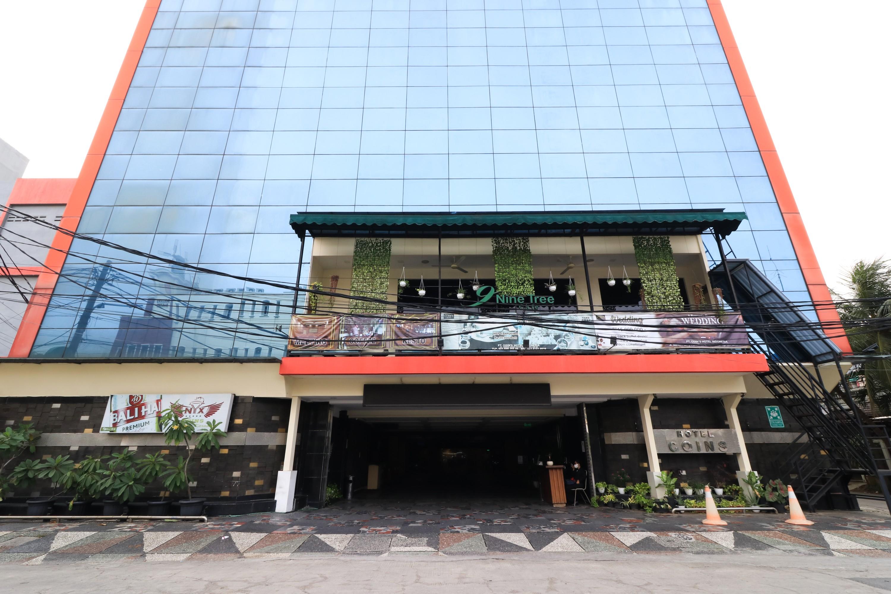Coins Hotel Jakarta Exterior photo